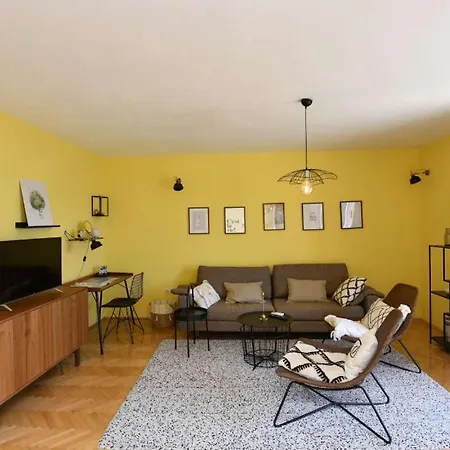 Marina - By Guide * Makarska