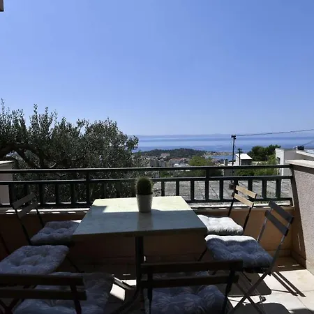 Marina - By Guide Apartment *